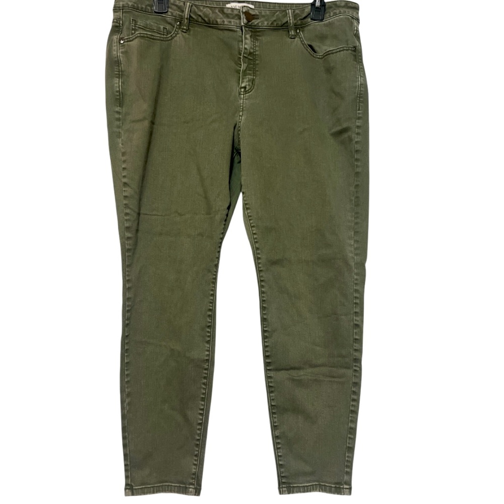 Lane Bryant Mid-Rise Super Stretch skinny Jeans Olive Green size 22